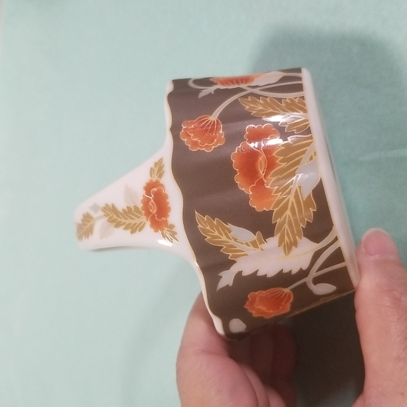 Takahashi San Francisco Porcelain Trinket Cute Little Basket - Picture 3 of 8